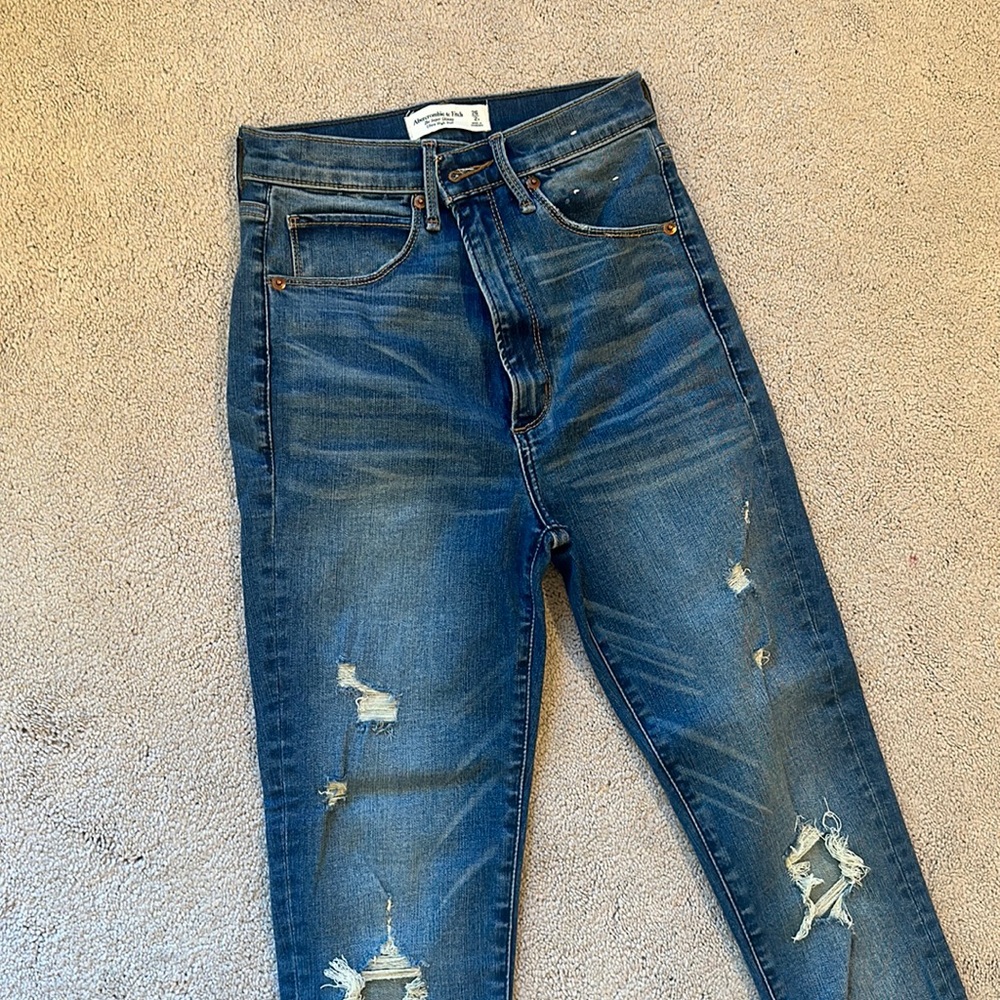 Abercrombie super high rise raw hem skinny jeans